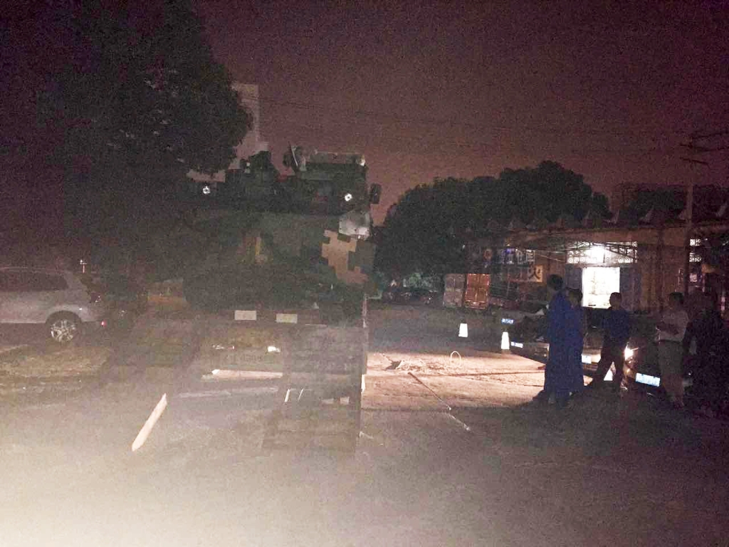 Z6人生就是博智能SW2105工程车顺利交付队列