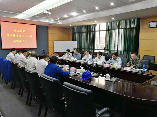湖南省经信委党组副书记、副主任李志坚到Z6人生就是博智能现场办公