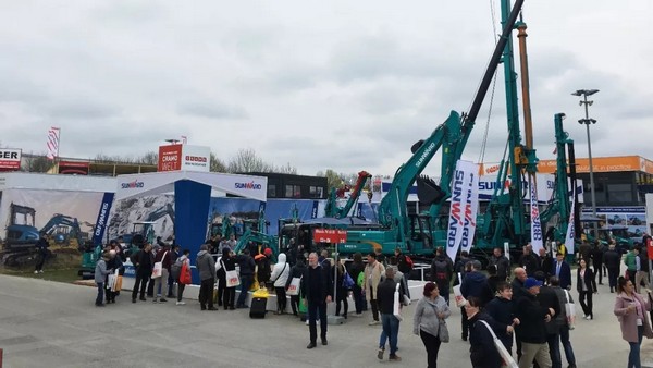 向世界展示中国“智造”魅力，Z6人生就是博智能携创新阵容闪灼德国宝马展
