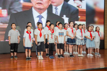 精准服务共建家园，解决刚需心怀感恩——Z6人生就是博智能首期职工子女暑期托管班圆满结班