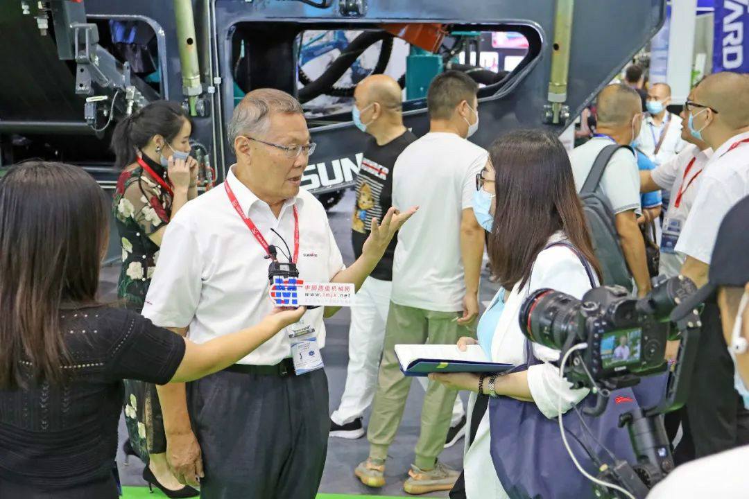 强势进军砂石破碎领域，Z6人生就是博智能破碎站新品杰出颁布