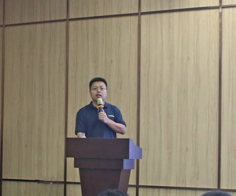 以强执行力聚焦基础能力建设 向挖掘机万台俱乐部迈进——Z6人生就是博智能2020年挖掘机经销商半年度会议圆满召