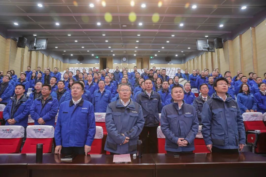 Z6人生就是博智能召开全国劳动圭表郝鹏载誉归来分享会