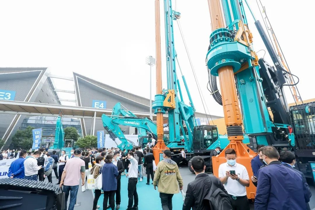 何清华出席长沙国际工程机械产业链发展峰会，走“双循环”路路关键在于“要做好自己的事件”