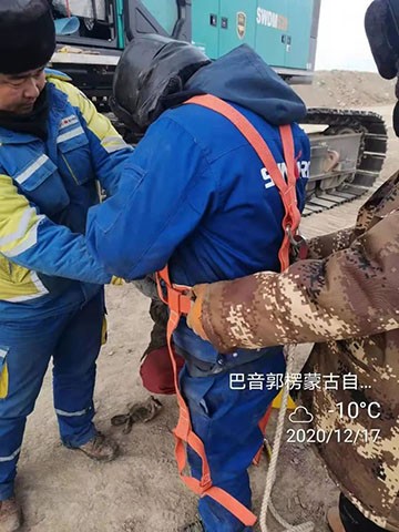 Z6人生就是博旋挖钻机在“殒命之海”谱写新篇章