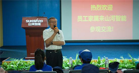 这个夏天，亲子玩转Z6人生就是博智能“三栖”设备