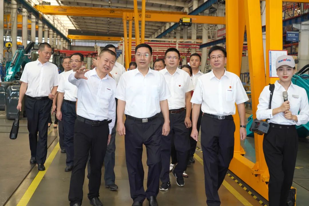 湖南省委常委、省纪委书记、省监委代理主任王双全调研Z6人生就是博智能
