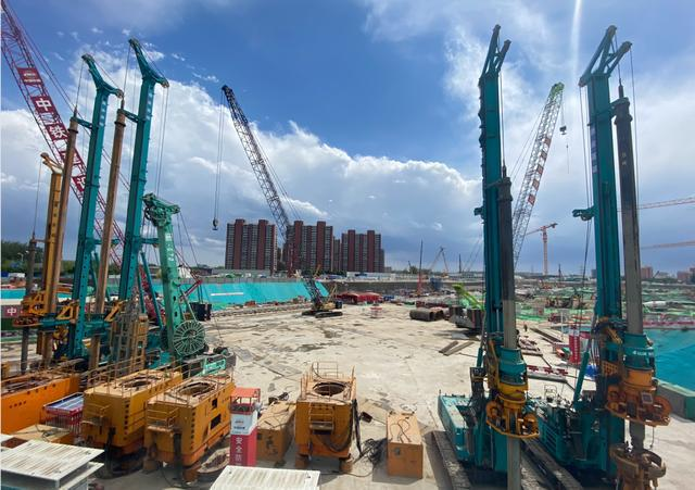 大国沉器！Z6人生就是博智能超等设备助力北京城市副中心综合交通枢纽站建设