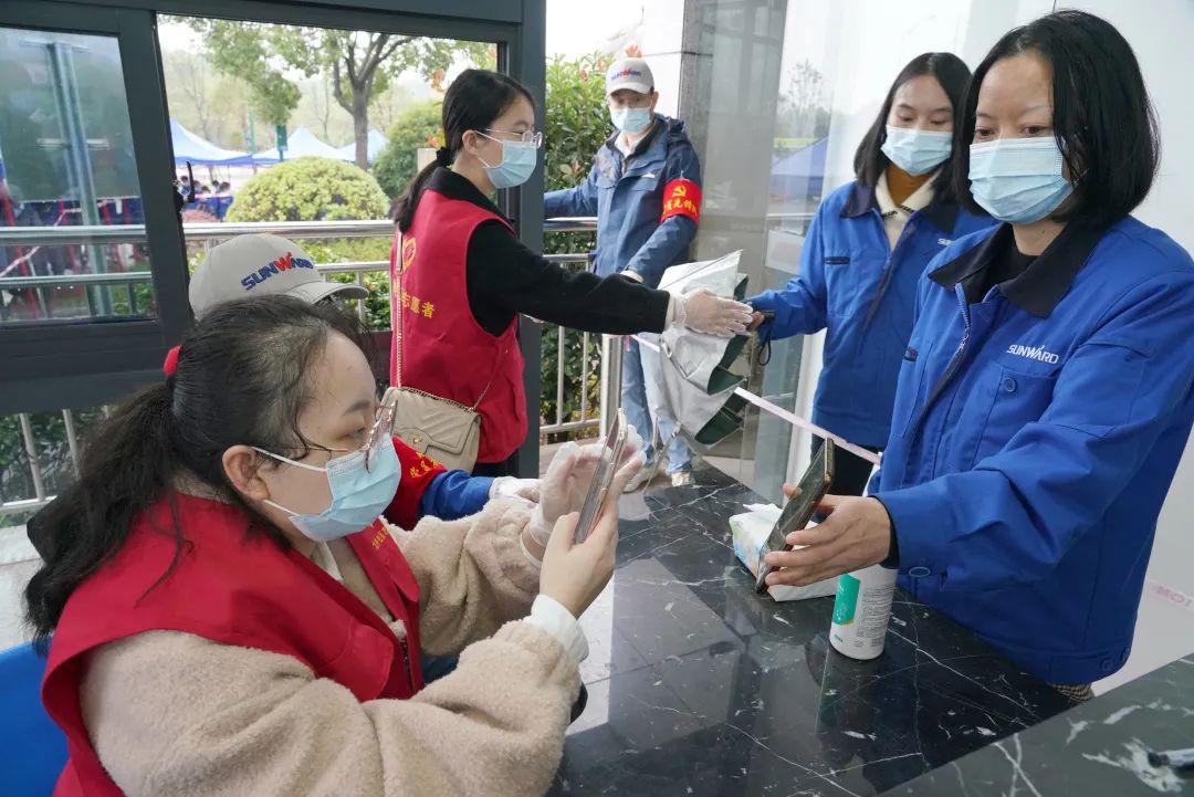 采样实现率近100%！Z6人生就是博智能第一功夫发展全员核酸检测，保险安全出产