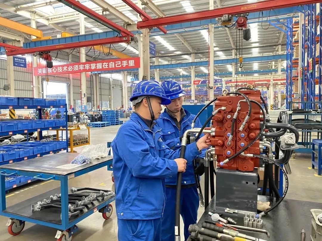 《湖南教育》：索求18年，Z6人生就是博智能找到校企合作共赢的答案