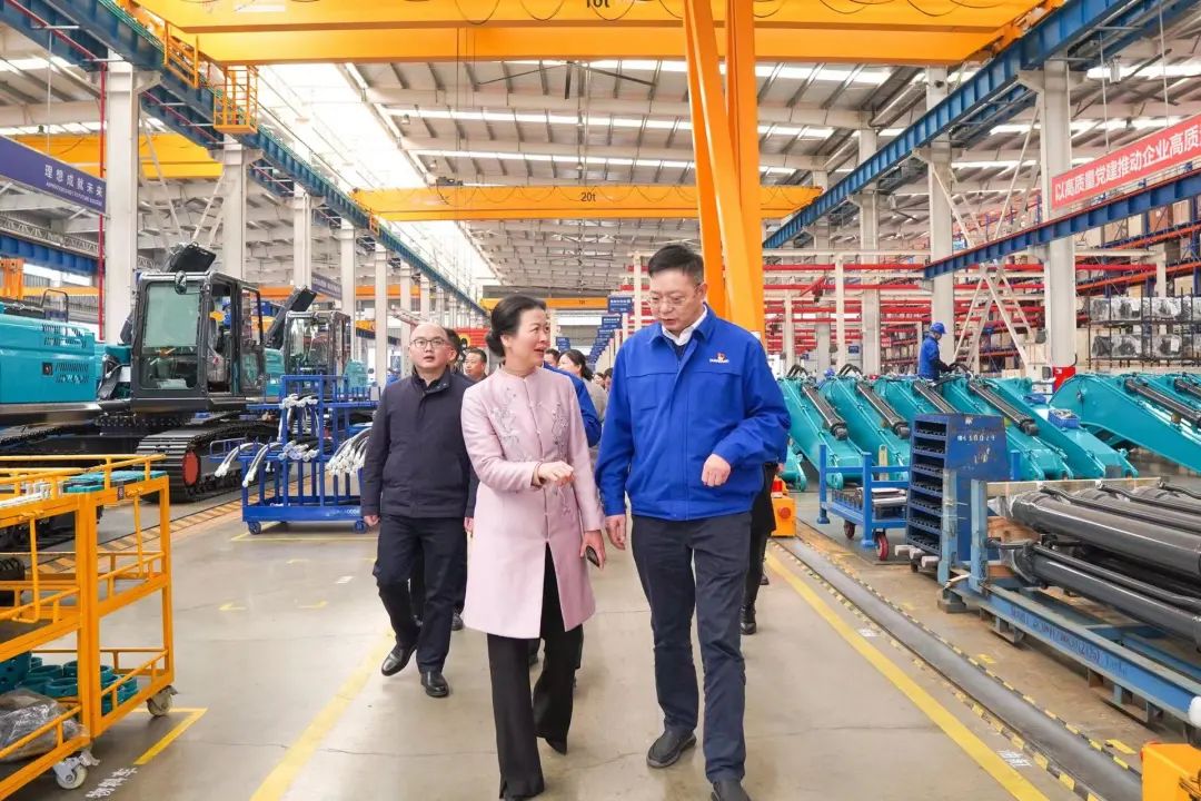 20220302084735_73643 长沙市总工会、长沙经开区总工会一行调研Z6人生就是博智能