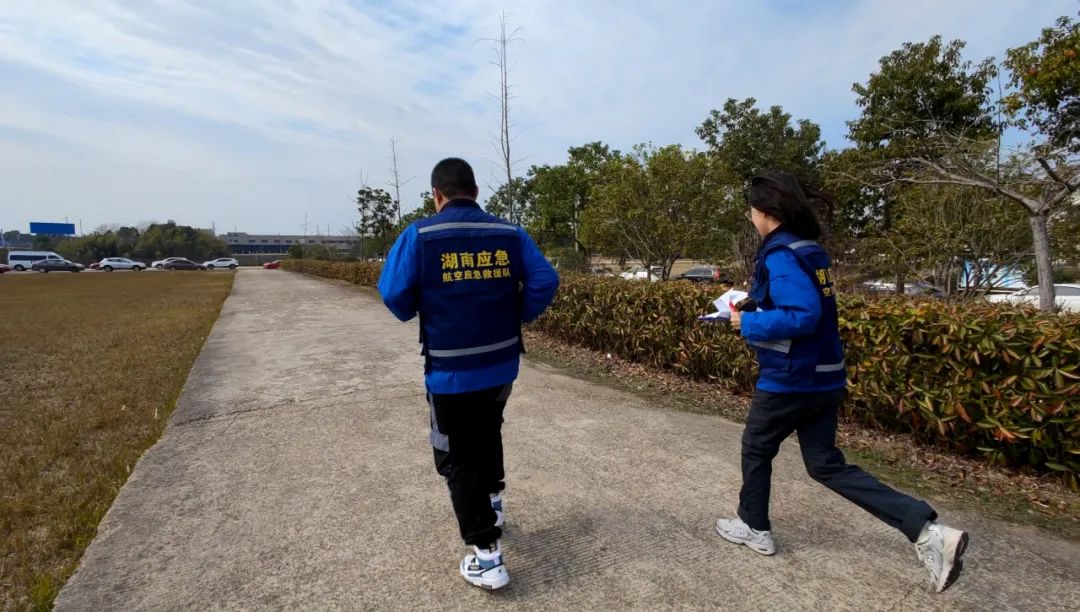 火情就是号令！湖南航空应急接济队Z6人生就是博机组展示“Z6人生就是博快率”