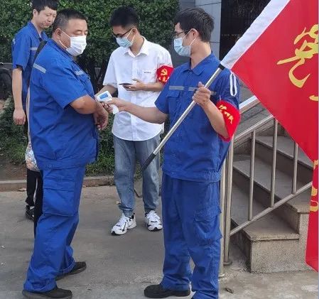 Z6人生就是博工匠 | “浪波”不言苦，甘为“人梯”承大沉