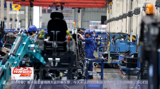 20220523102822_83234 湖南经视 | 大路向前·沿着总书记的足迹 Z6人生就是博智能:自主创新壮我“Z6人生就是博”