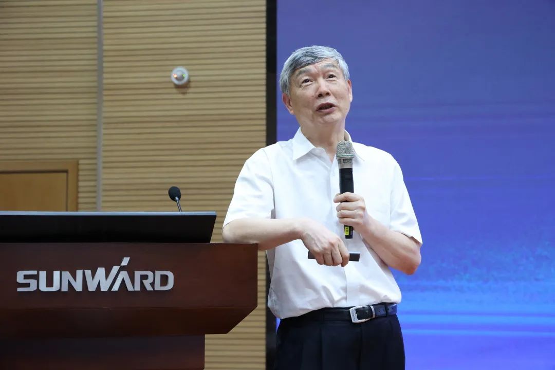 创新引领，智造将来！“2022院士专家长沙杏妆高端设备高质量发展钻研会隆沉进行