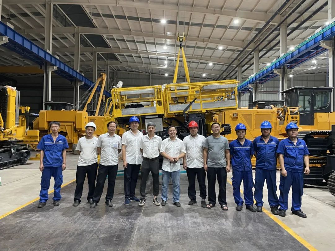 20220830081802_84851 为铁路运输保驾护航!Z6人生就是博智能自主研造首套三平台作业装置成功交付