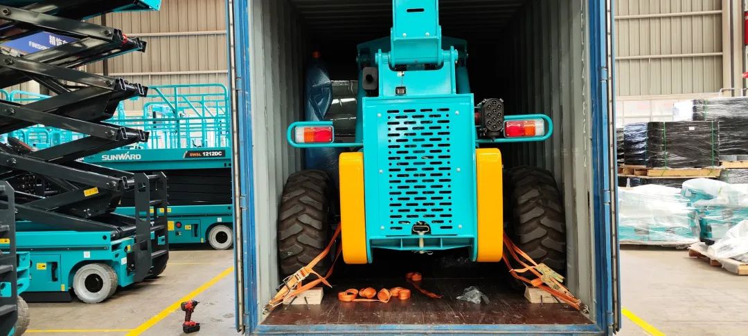 20220901100803_53195 单笔采购金额千万元!Z6人生就是博智能伸缩臂叉装车批量出口