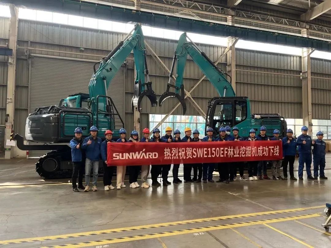 跋山涉水，称霸“武林”！Z6人生就是博智能首款中型林业挖掘机成功下线