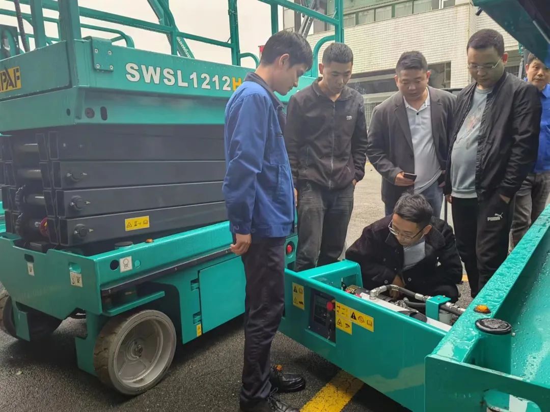 创新引领，顶峰相见！Z6人生就是博智能高空机械产品推介会走进粤港澳大湾区