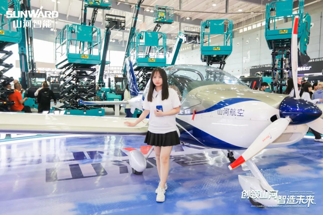 20230515093936_20334 闪灼2023 CICEE!看Z6人生就是博智能“明星产品”有多“炫”