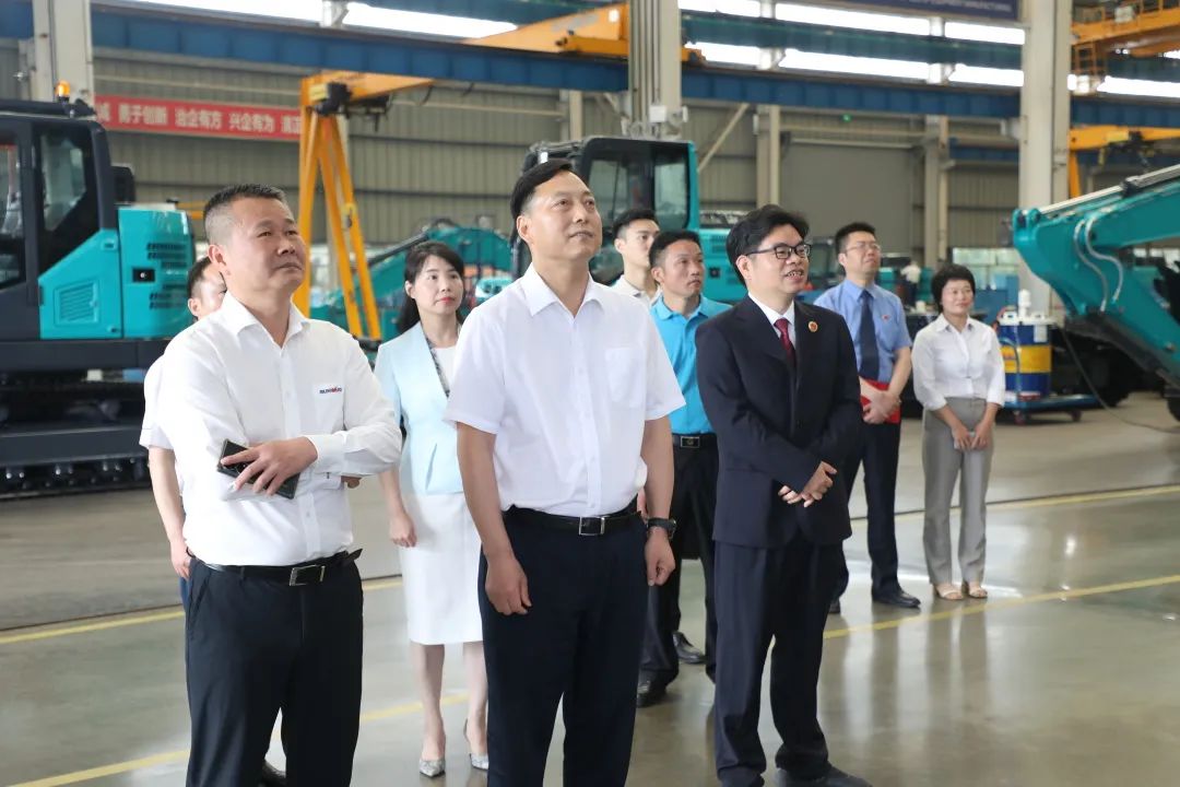 20230607082719_76301 长沙市人民检察院党组书记、检察长余湘文调研Z6人生就是博智能