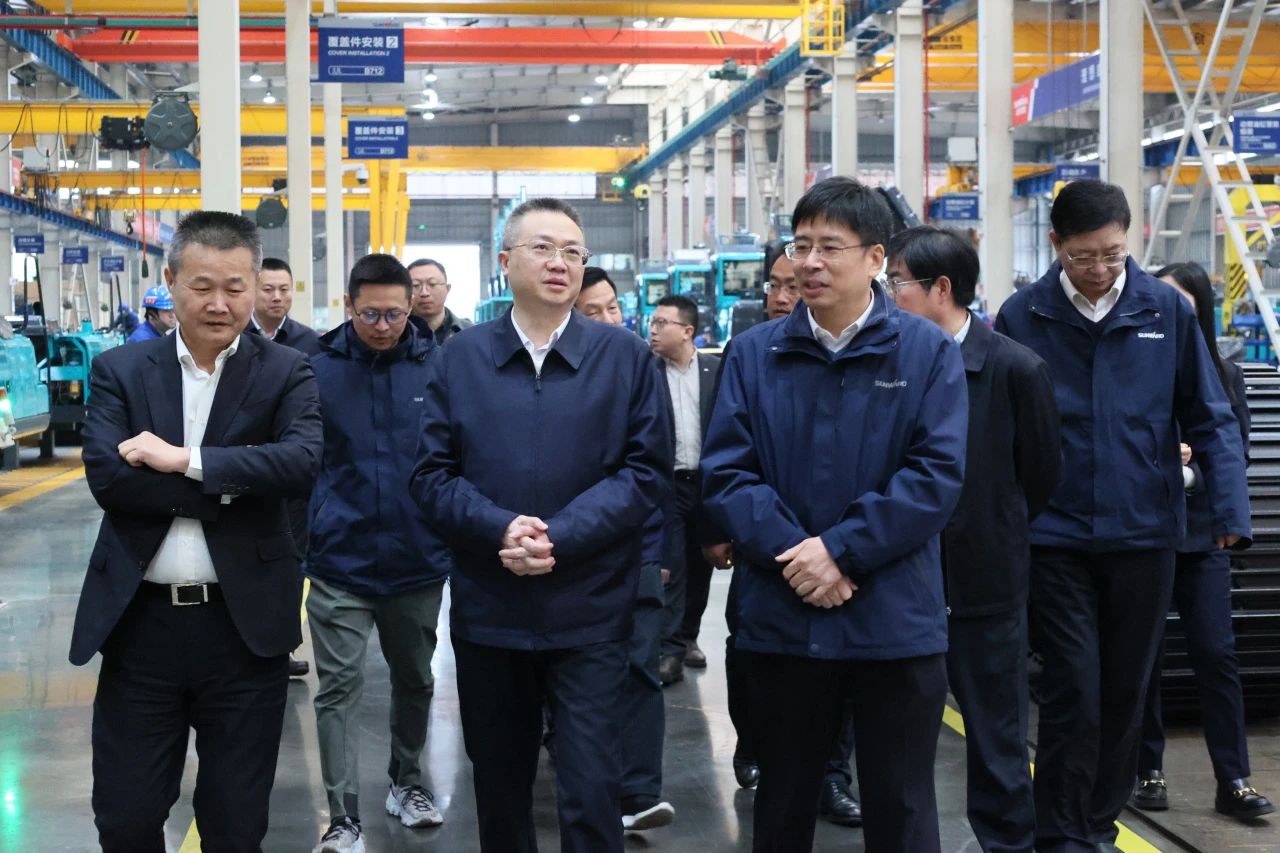 长沙市人民当局副市长康镇麟调研Z6人生就是博智能