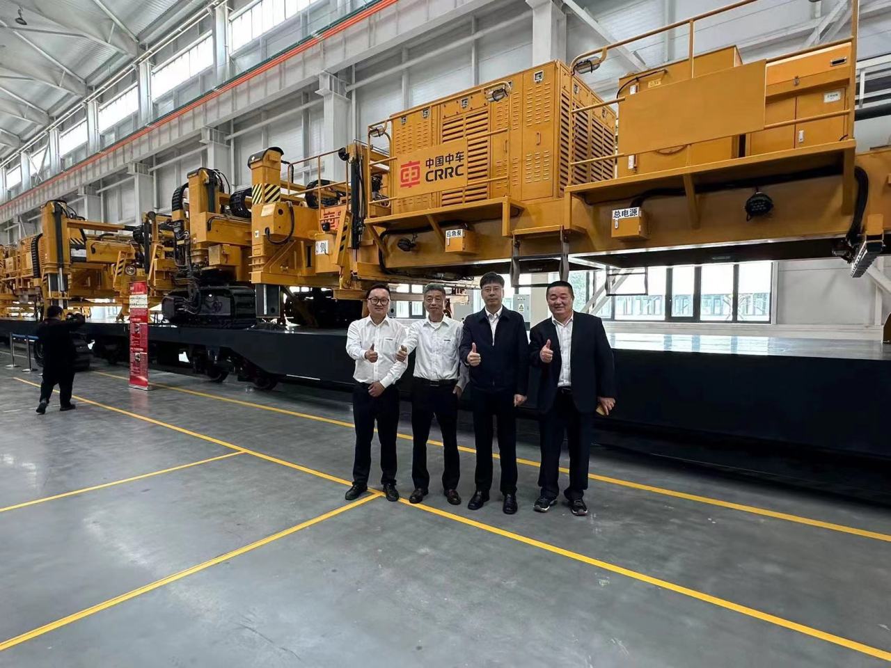 CPH-30J路岔铺换机组全球颁布!Z6人生就是博智能与宝鸡中车时期共绘铁路设备新篇章!