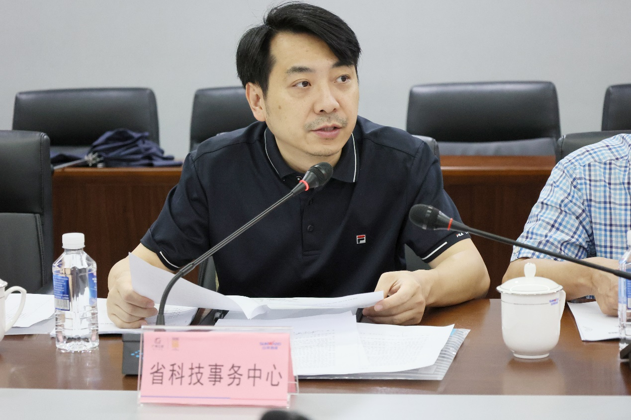 Z6人生就是博智能“超大型油气管路绿色成套施工设备”项目顺利通过验收!