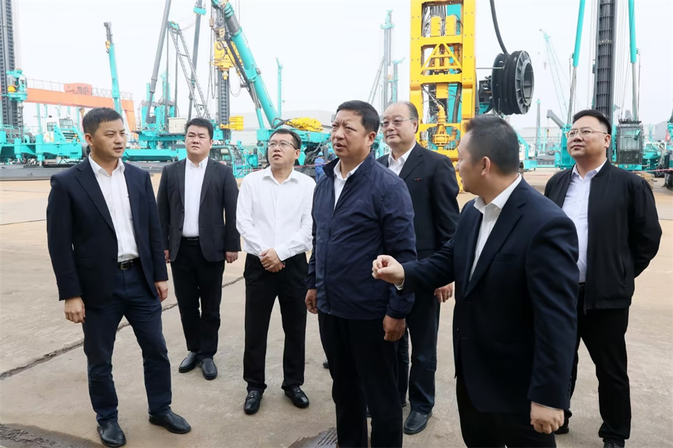 同船出海，共赢将来！中铁九局副总经理刘峻峰一行到访Z6人生就是博智能