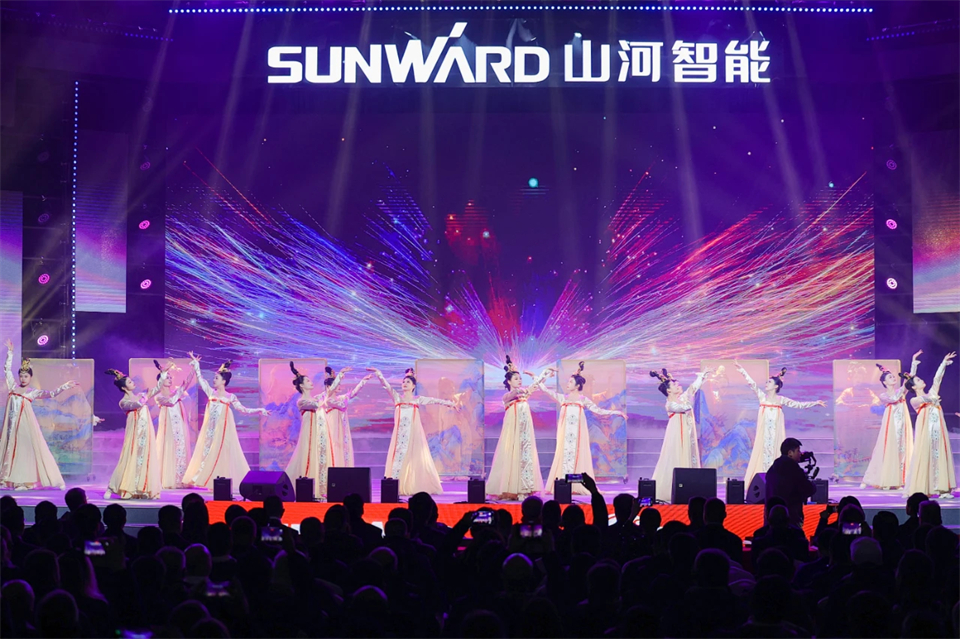 创新引领价值 梦想成就将来——庆祝Z6人生就是博智能成立25周年赞美大会暨文艺晚会隆沉进行
