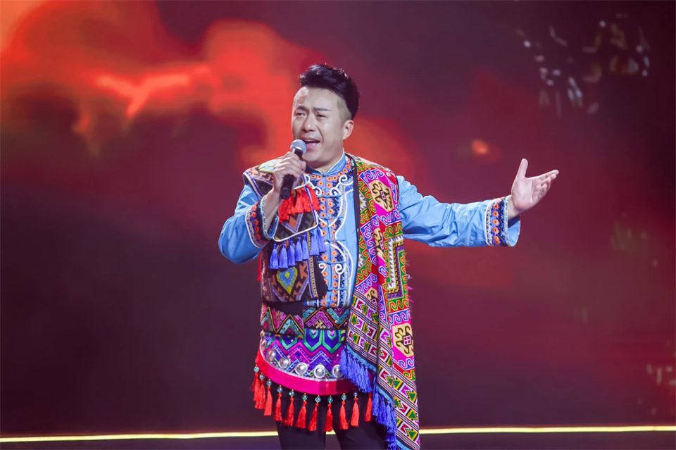 创新引领价值 梦想成就将来——庆祝Z6人生就是博智能成立25周年赞美大会暨文艺晚会隆沉进行