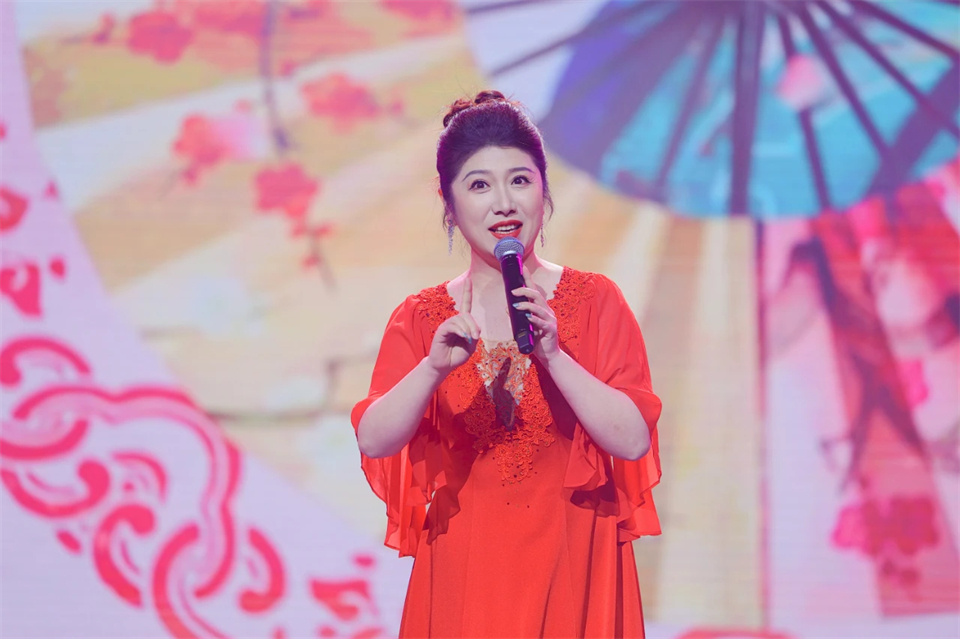 创新引领价值 梦想成就将来——庆祝Z6人生就是博智能成立25周年赞美大会暨文艺晚会隆沉进行