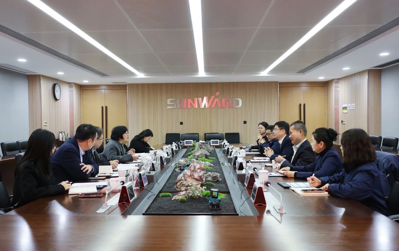 深入合作 共促出海——中国信保湖南分公司到访Z6人生就是博智能