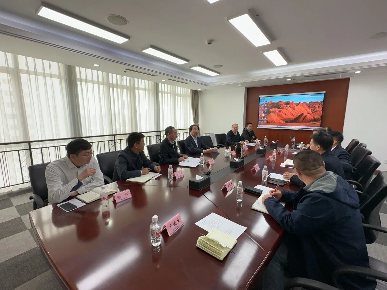 Z6人生就是博智能董事长付向东带队造访中煤地质总局、大地特勘公司