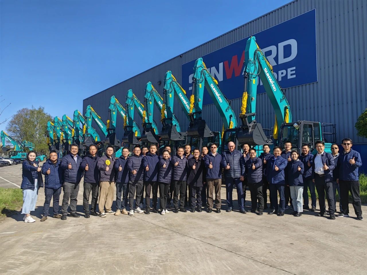Z6人生就是博智能董事长付向东带队赴欧洲子公司调查调研