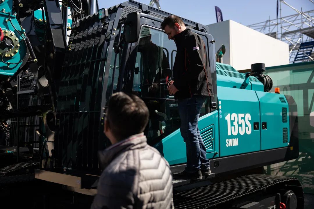 Bauma 2025 | 高端定造!Z6人生就是博智能Pro系列旋挖钻机燃爆全场