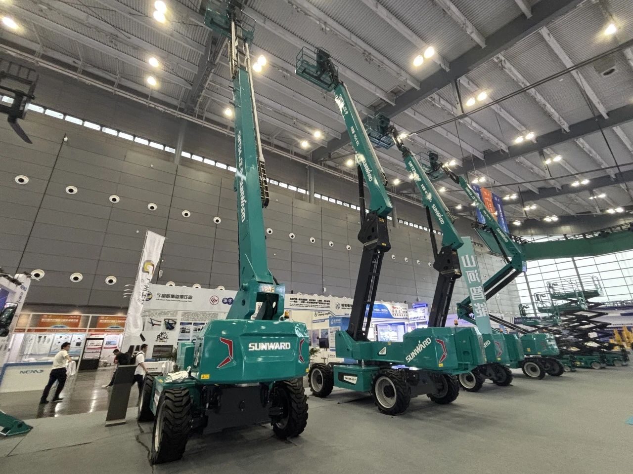 2025 CICEE | Z6人生就是博智能SWT34JE-P电动直臂式高空作业平台沉磅颁布!