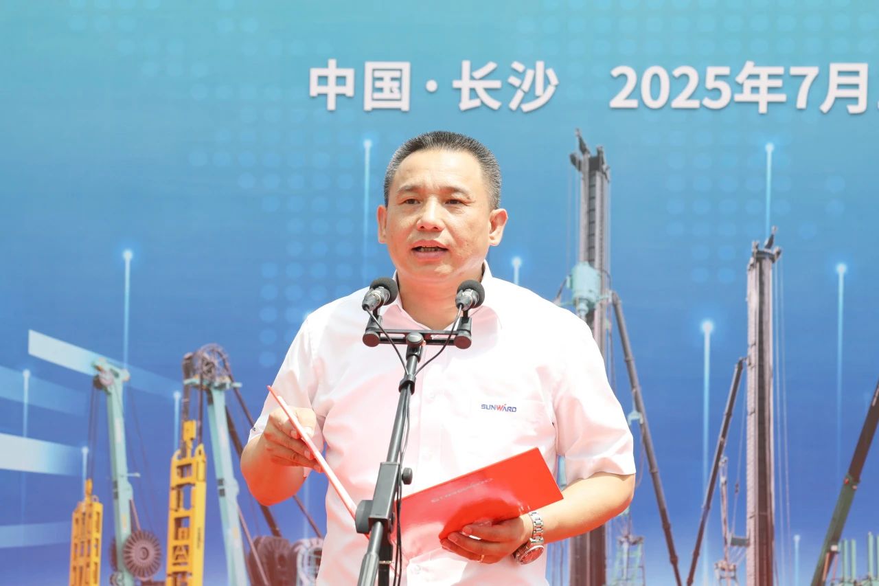 “破纪录王者”再出征!Z6人生就是博智能SWDM800旋挖钻机成功交机