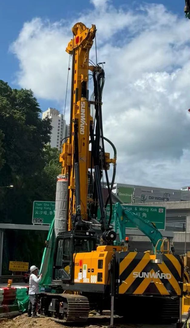 硬核首秀!Z6人生就是博智能SWDTH800大直径潜孔锤钻机进击香港市场