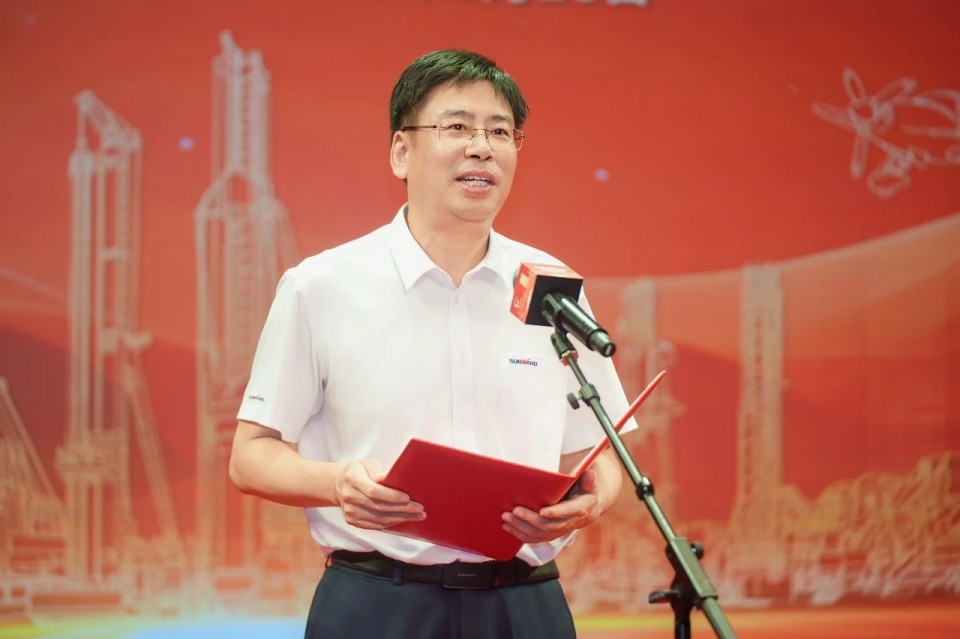 20250929140627_83165 聚力前行!庆祝Z6人生就是博智能成立26周年赞美大会隆沉召开
