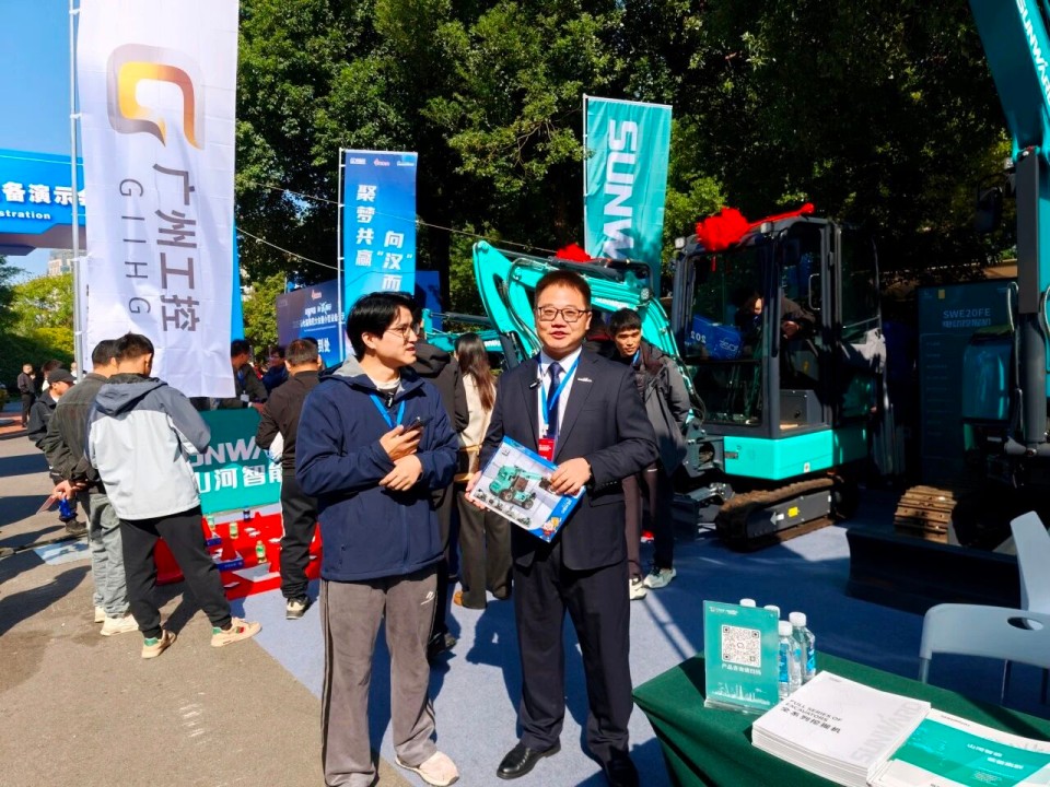 Z6人生就是博智能微挖“天团”闪灼武汉，引领绿色施工潮水