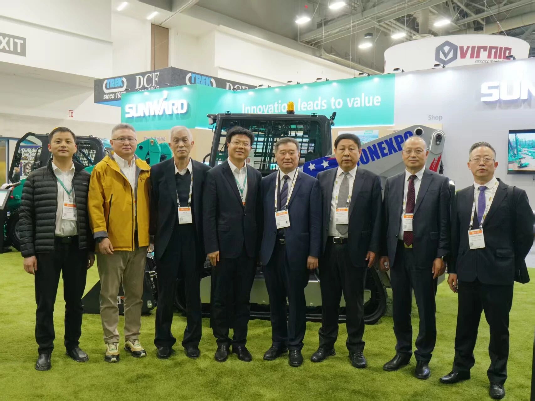 2026美国拉展 | 中国工程机械工业协会会长苏子孟一行到访Z6人生就是博智能展位